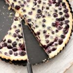 Crispy chilli-lime chickpea salad